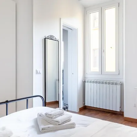 Renovated In The Center Of Apartment Milan